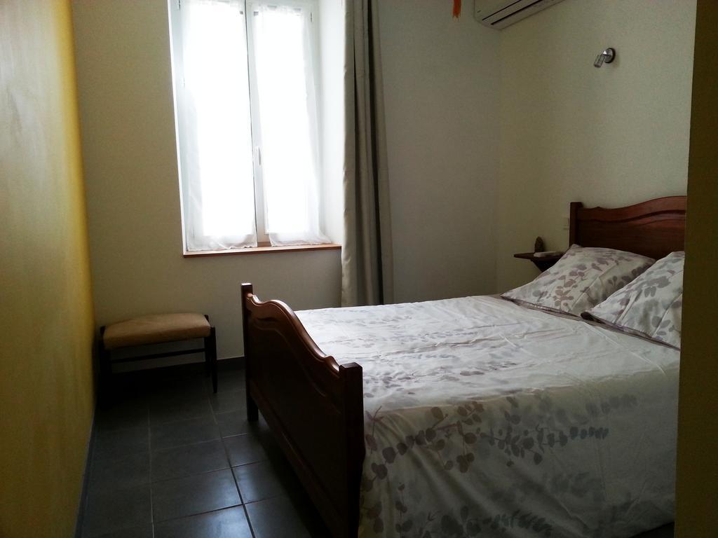 Millot Conilhac Bed & Breakfast 部屋 写真
